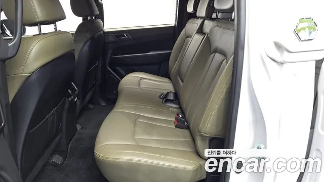 KG_Mobility_Ssangyong Rexton 2023 thumb 10