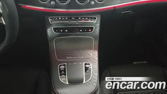 Mercedes-Benz E-Класс 2022 thumb 9