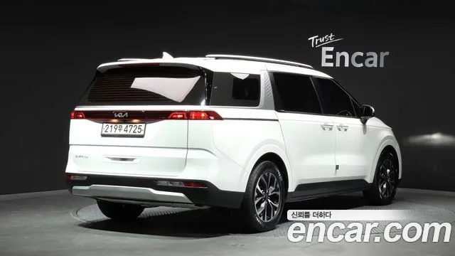 Kia Carnival 2022 thumb 2