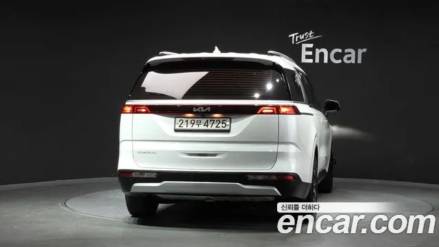 Kia Carnival 2022 thumb 4