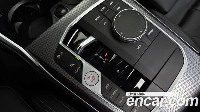 BMW 3-Series 2025 thumb 8
