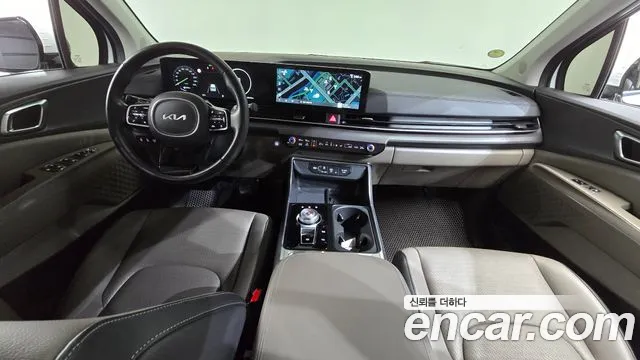Kia Carnival 2023 thumb 7