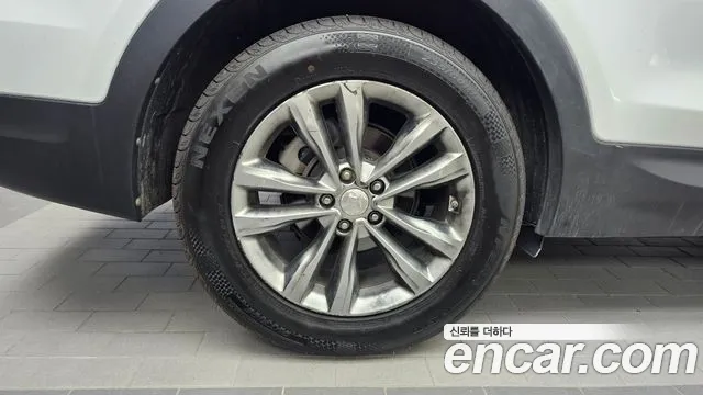 Hyundai Santa Fe 2018 thumb 5