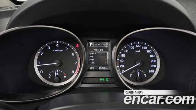 Hyundai Santa Fe 2018 thumb 8