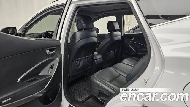 Hyundai Santa Fe 2018 thumb 11