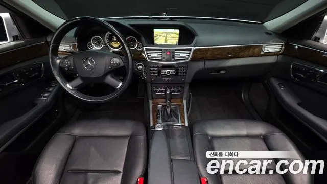 Mercedes-Benz E-Класс 2011 thumb 7