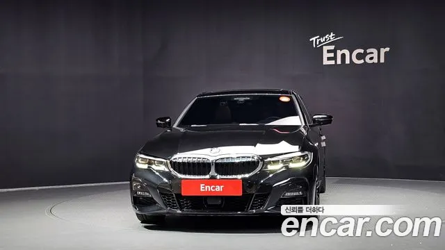 BMW 3-Series 2022 thumb 3
