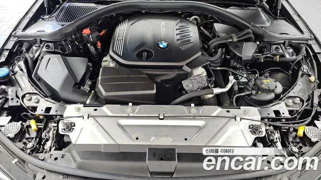 BMW 3-Series 2022 thumb 6