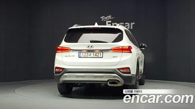 Hyundai Santa Fe 2020 thumb 4