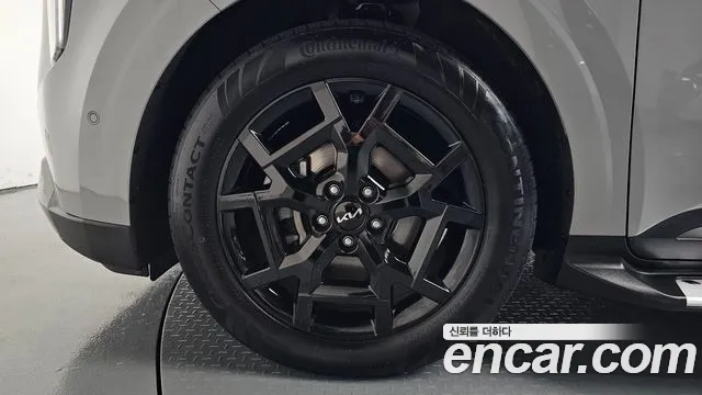 Kia Carnival 2025 thumb 4