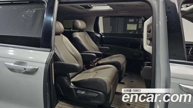 Kia Carnival 2025 thumb 10