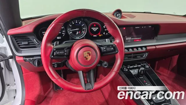 Porsche 911 2020 thumb 12
