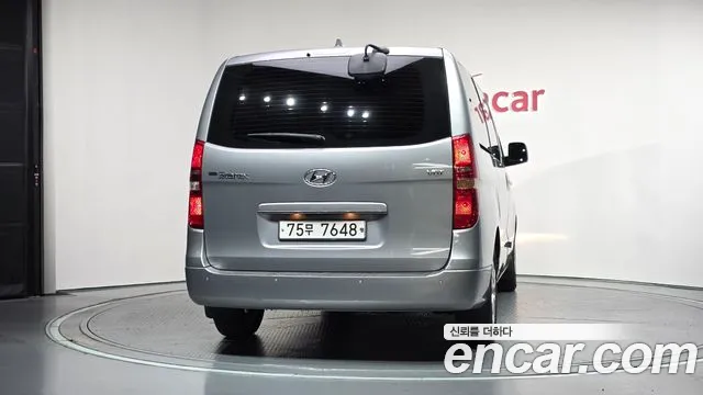 Hyundai Starex 2019 thumb 4
