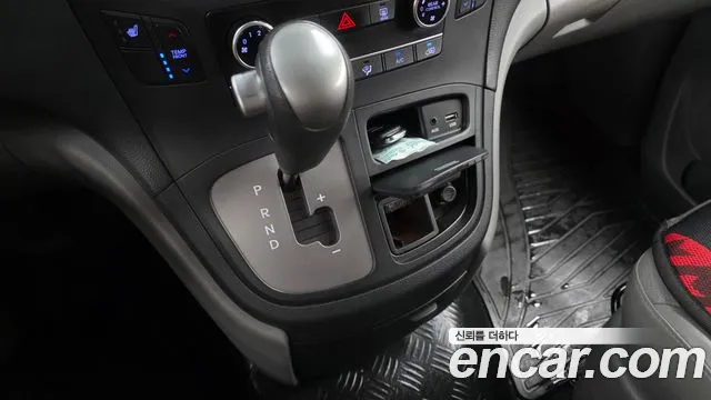 Hyundai Starex 2019 thumb 9