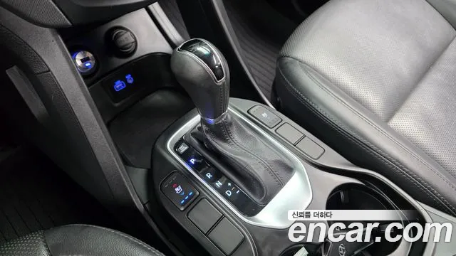 Hyundai Santa Fe 2015 thumb 9