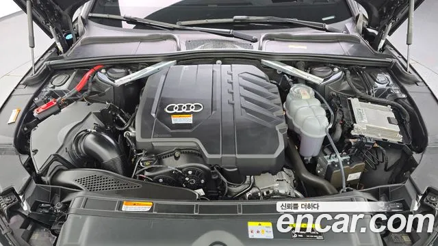 Audi A4 2021 thumb 5
