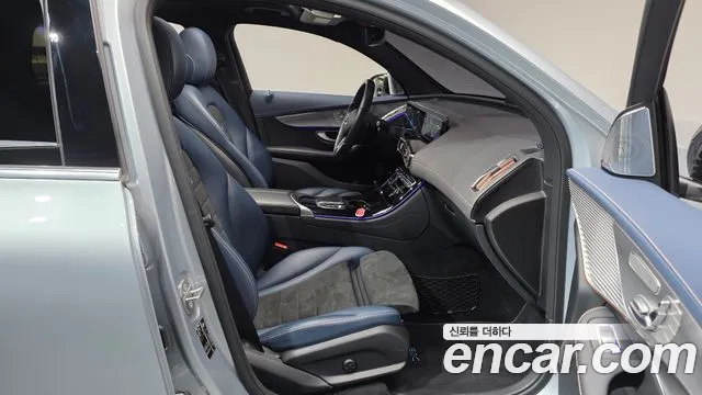 Mercedes-Benz EQC 2020 thumb 10