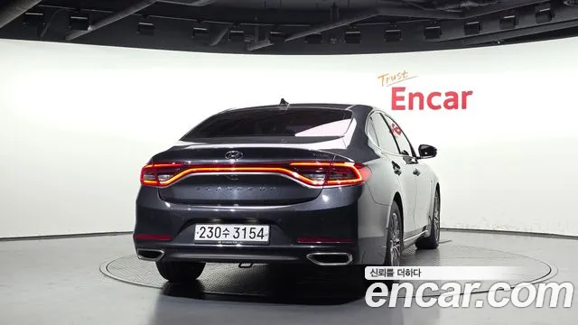 Hyundai Grandeur 2017 thumb 4