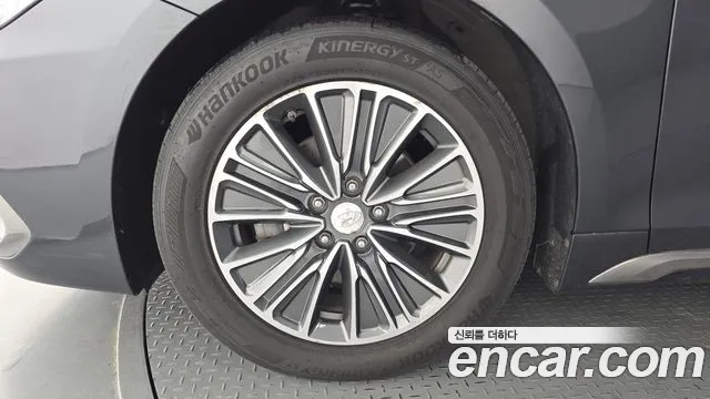 Hyundai Grandeur 2017 thumb 5