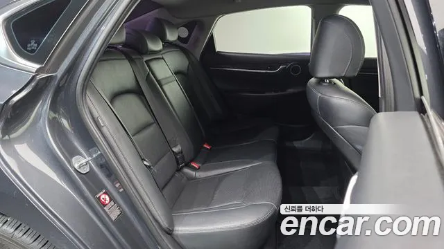 Hyundai Grandeur 2017 thumb 12