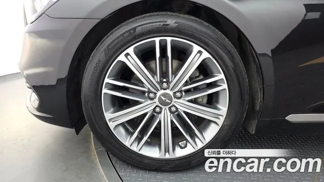 Genesis G80 2019 thumb 5