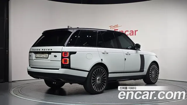 Land Rover Range Rover 2019 thumb 2