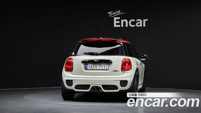 MINI Hatch 2016 thumb 4