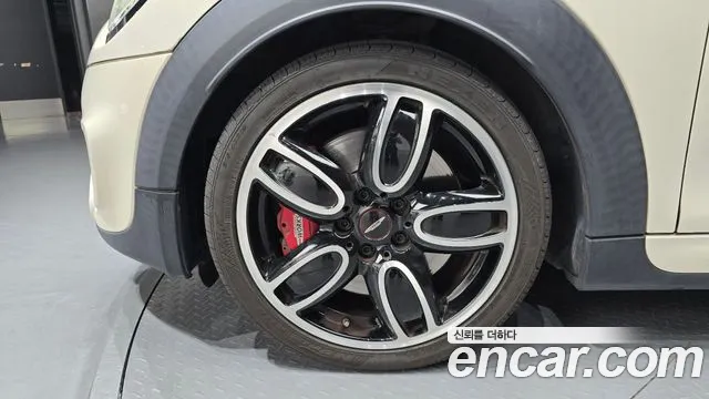 MINI Hatch 2016 thumb 5