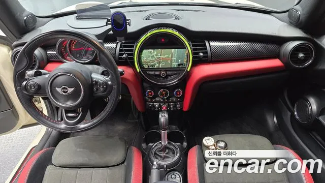 MINI Hatch 2016 thumb 7