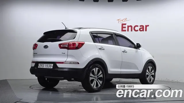 Kia Sportage 2011 thumb 2