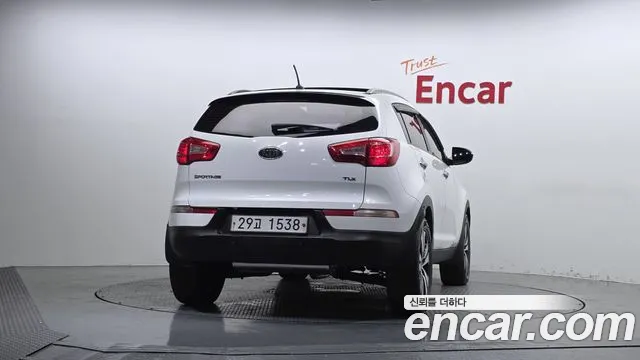 Kia Sportage 2011 thumb 4