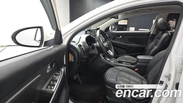 Kia Sportage 2011 thumb 10