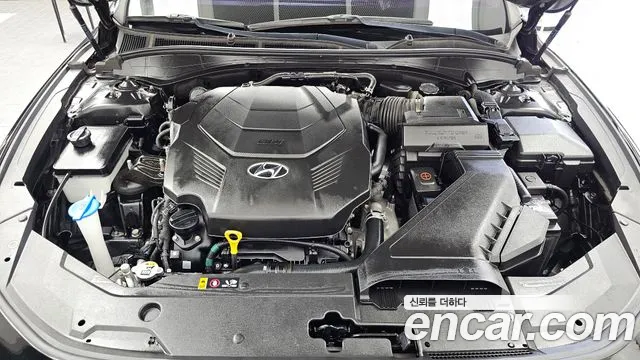 Hyundai Grandeur 2017 thumb 6