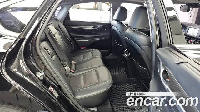 Hyundai Grandeur 2017 thumb 12