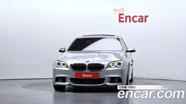 BMW 5-Series 2016 thumb 3
