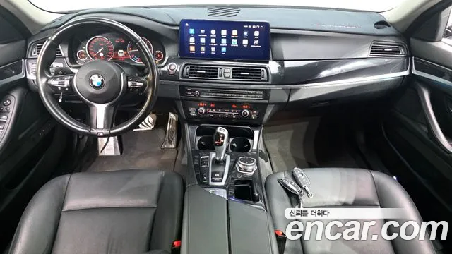 BMW 5-Series 2016 thumb 7