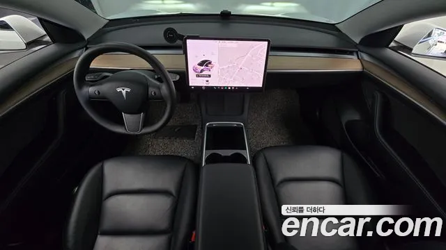 Tesla Model 3 2022 thumb 7