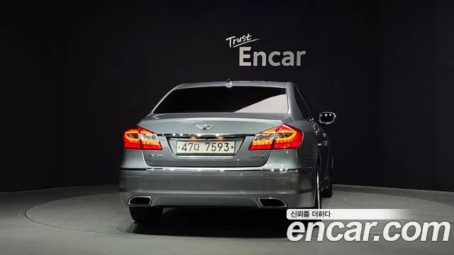 Hyundai Genesis 2013 thumb 4