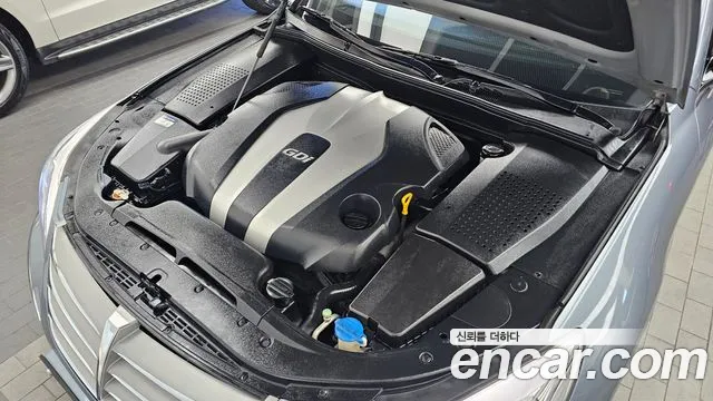 Hyundai Genesis 2013 thumb 6