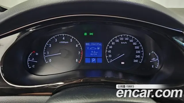 Hyundai Genesis 2013 thumb 8