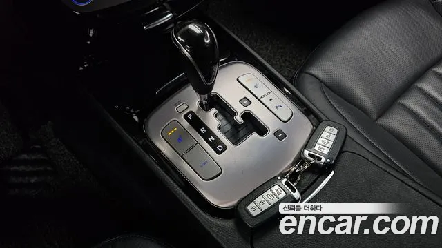 Hyundai Genesis 2013 thumb 9