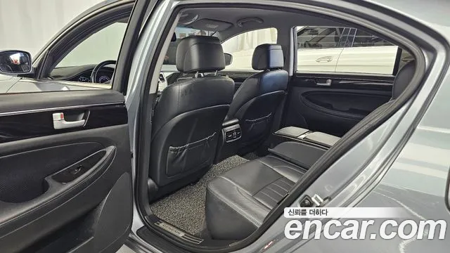 Hyundai Genesis 2013 thumb 12