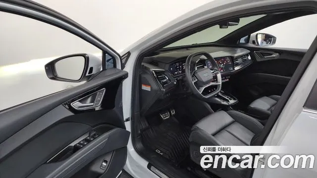 Audi Q4 e-tron 2023 thumb 10