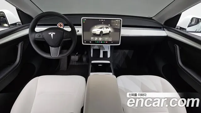 Tesla Model Y 2024 thumb 6