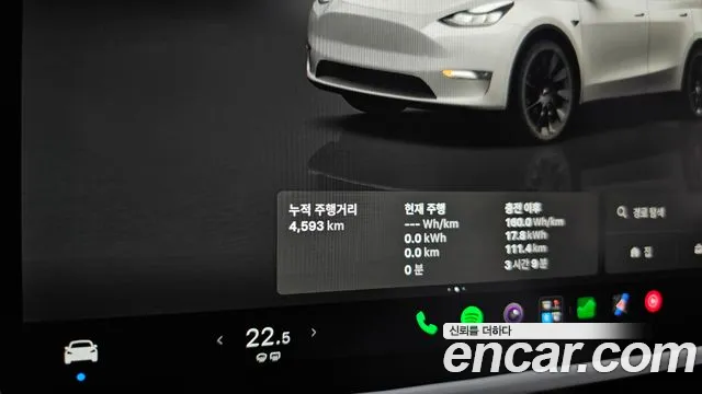 Tesla Model Y 2024 thumb 7
