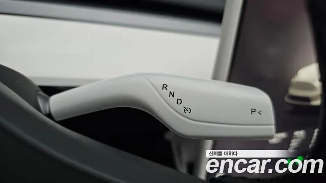 Tesla Model Y 2024 thumb 8