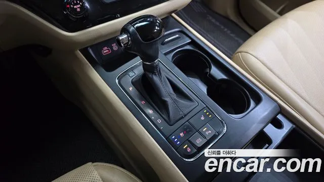 Kia Carnival 2016 thumb 9