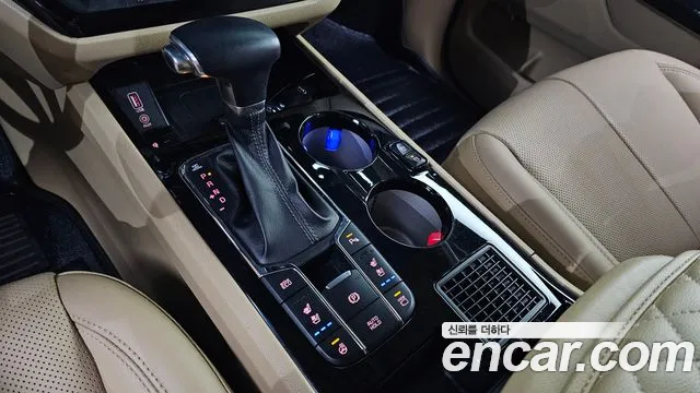 Kia Carnival 2018 thumb 9