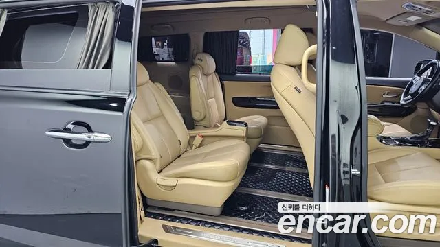 Kia Carnival 2018 thumb 12
