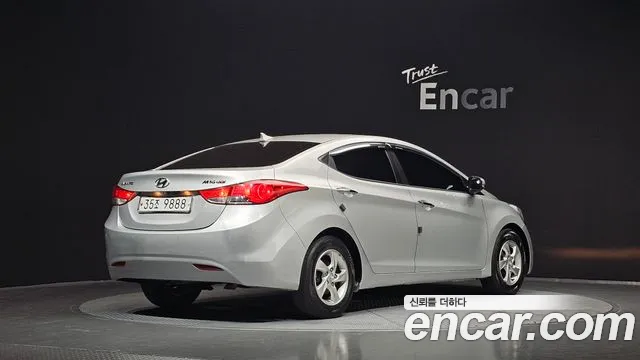 Hyundai Avante 2010 thumb 2